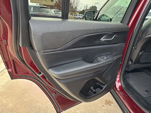 Used 2024 Jeep Grand Cherokee Altitude image 15