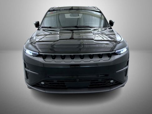 Used 2025 Jeep Wagoneer S Limited image 2