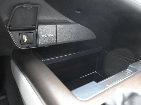 Used 2023 Toyota Camry SE FWD image 20