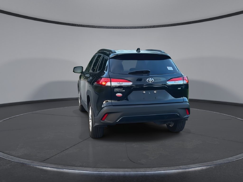 Certified 2025 Toyota Corolla Cross LE FWD image 7