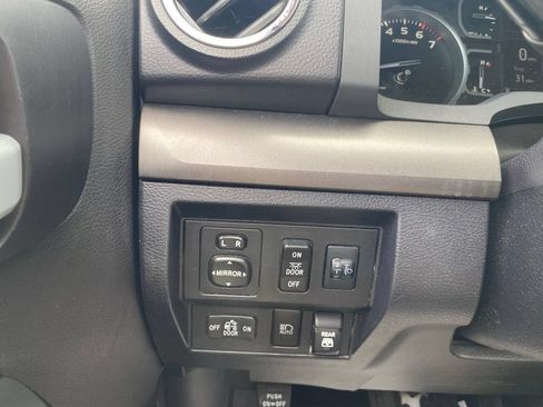 Used 2021 Toyota Tundra SR5 AWD/4WD image 25