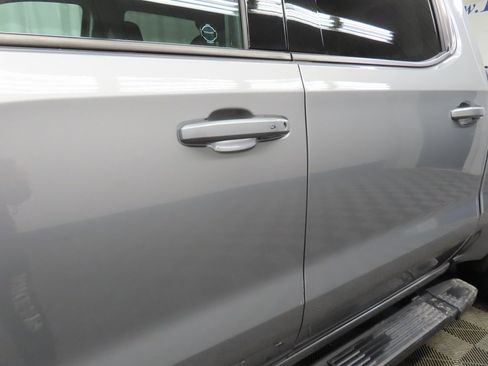 Used 2025 GMC Sierra 1500 Elevation image 35