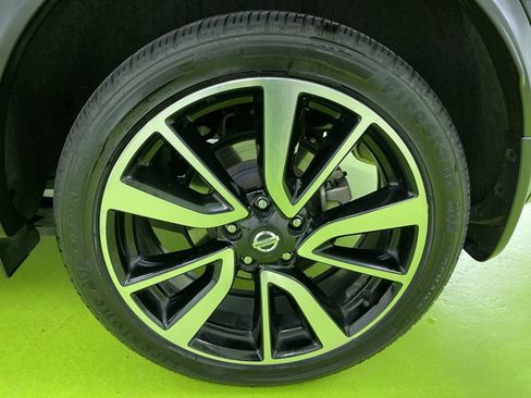 Used 2018 Nissan Rogue Sport SL image 15