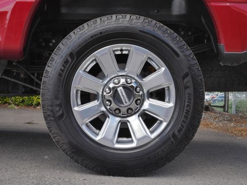 Used 2018 Ford F350 Platinum w/ Platinum Ultimate Package AWD/4WD image 19