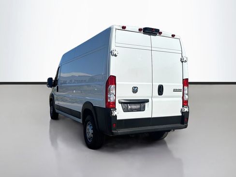 Used 2023 RAM ProMaster 2500 w/ Convenience Group FWD image 5