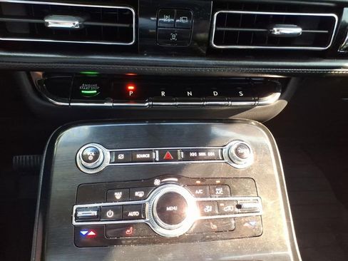 Used 2023 Lincoln Nautilus AWD w/ Premium Package image 22