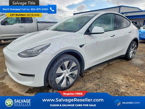 Used 2022 Tesla Model Y Long Range AWD/4WD image 1