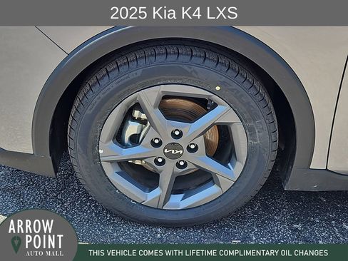 Used 2025 Kia K4 FWD image 16