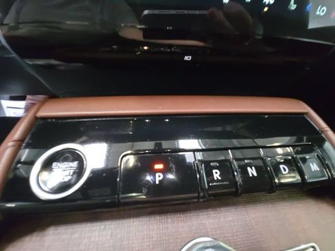 Used 2025 Lincoln Navigator L Reserve AWD/4WD image 18