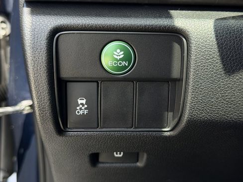 Used 2017 Honda Accord Sport image 23