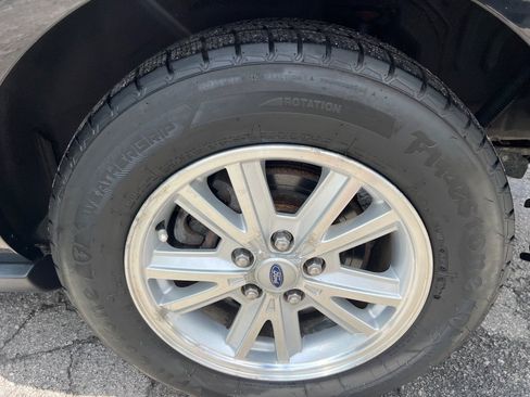 Used 2007 Ford Mustang Premium RWD image 18