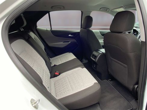 Used 2023 Chevrolet Equinox LT image 10