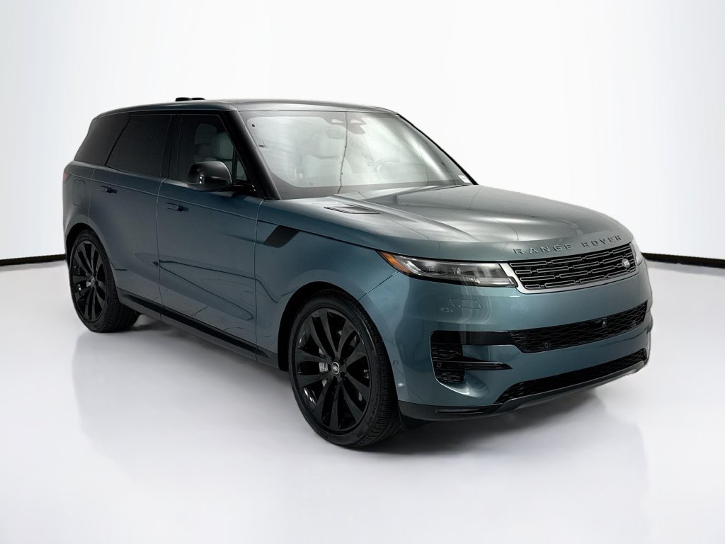 Used 2025 Land Rover Range Rover Sport SE AWD/4WD image 3