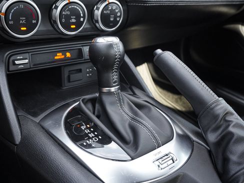 Used 2023 MAZDA MX-5 Miata Grand Touring w/ Weather Package RWD image 26