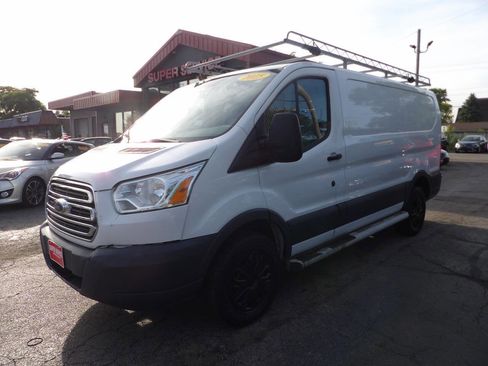 Used 2015 Ford Transit 250 130 Low Roof w/ Exterior Upgrade Package RWD image 1