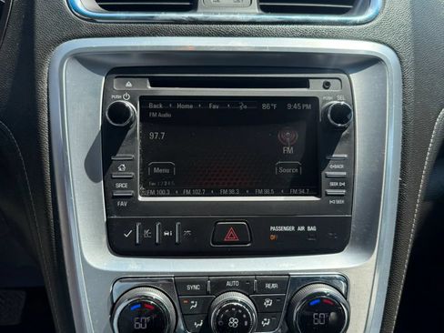 Used 2014 GMC Acadia SLT FWD image 25