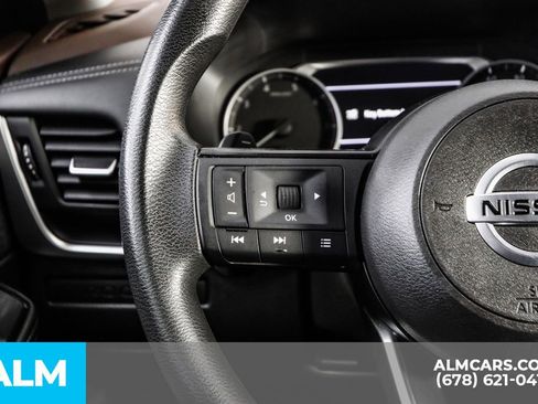 Used 2021 Nissan Rogue S image 28