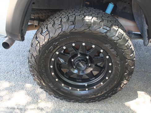 Used 2019 Toyota Tacoma TRD Off-Road AWD/4WD image 66