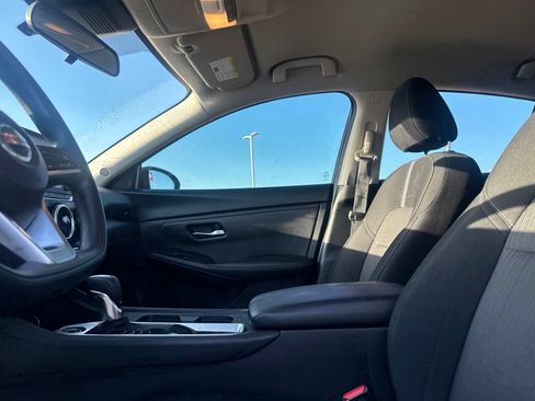 Certified 2023 Nissan Sentra SV FWD image 32