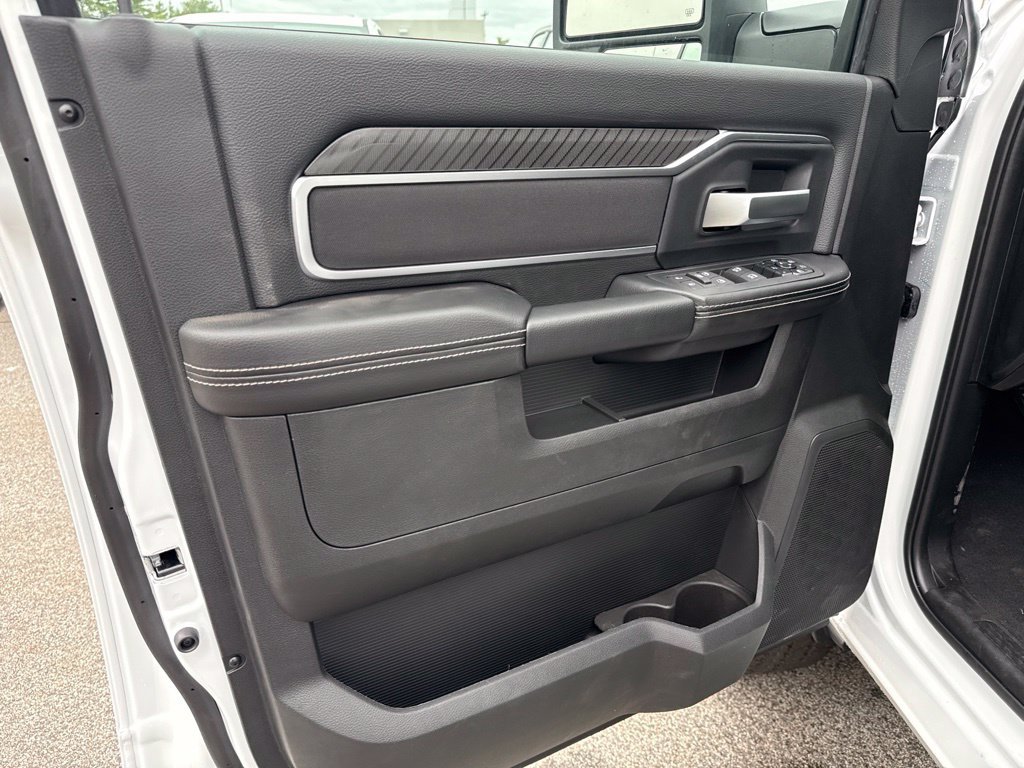 New 2027 RAM 2500 Big Horn AWD/4WD image 17