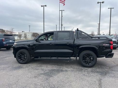 New 2025 Chevrolet Colorado Z71 w/ Midnight Edition image 6