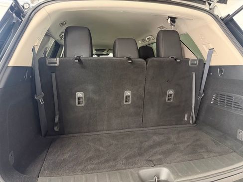 Used 2023 Nissan Pathfinder SV image 32