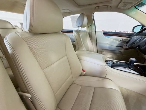 Used 2017 Lexus LS 460 L RWD image 29