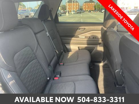Used 2025 Nissan Pathfinder SV FWD image 18