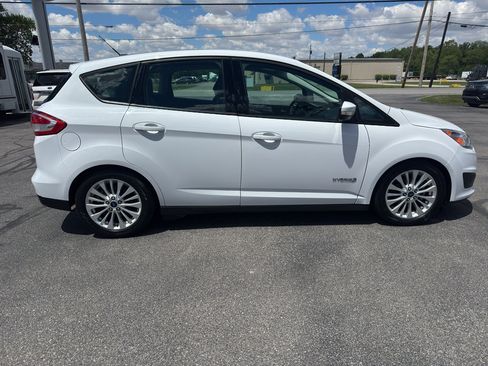 Used 2018 Ford C-MAX SE FWD image 2