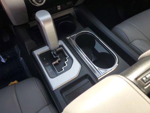 Used 2014 Toyota Tundra Limited w/ Limited Premium Package image 23