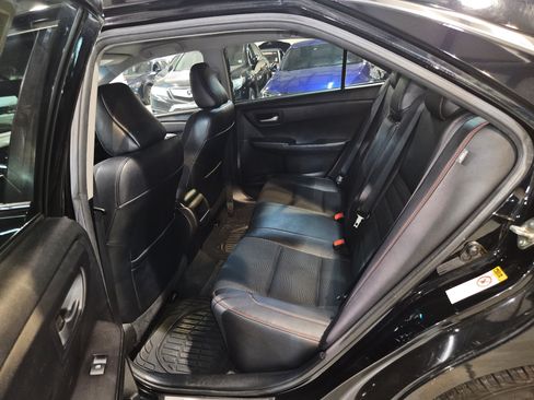 Used 2016 Toyota Camry SE w/ Protection Package (Q2) FWD image 20