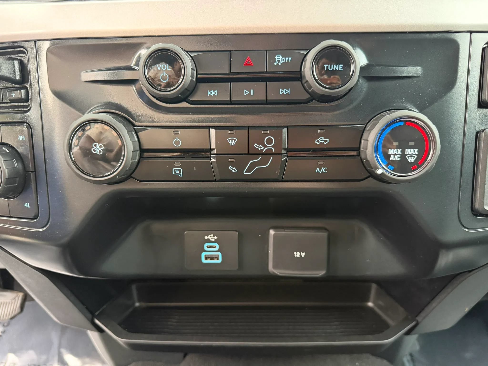 Used 2026 Ford F350 XLT AWD/4WD image 23