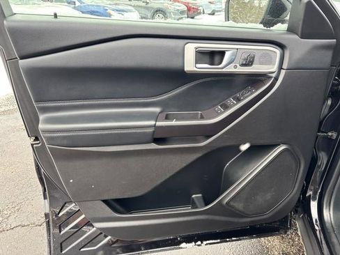 Used 2020 Ford Explorer Limited image 10