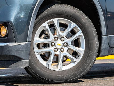 Used 2018 Chevrolet Traverse LT FWD image 6