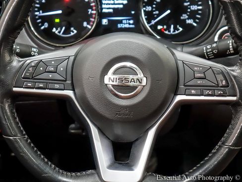 Used 2017 Nissan Rogue SL w/ SL Premium Package image 19