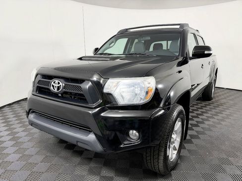 Used 2015 Toyota Tacoma 4x4 Double Cab w/ TRD Sport Package image 3