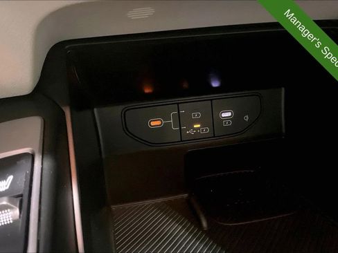 Used 2025 Kia Sorento S FWD image 28