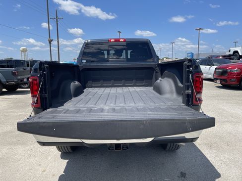 Used 2026 RAM 2500 Tradesman AWD/4WD image 12