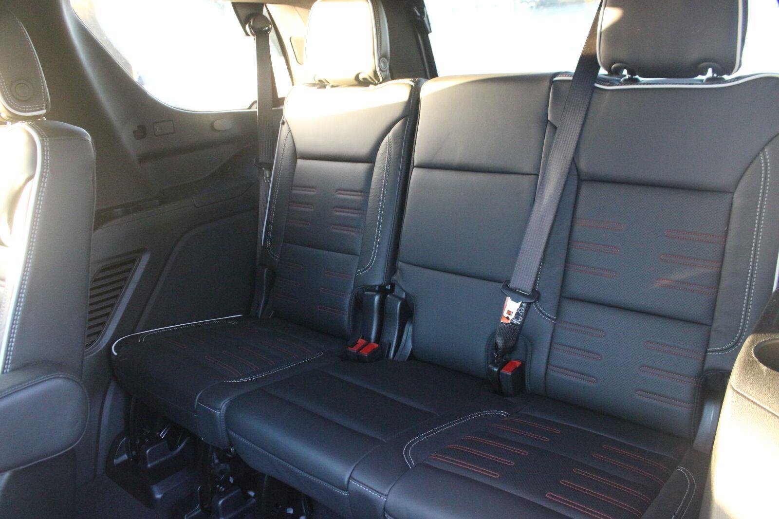 Used 2025 GMC Yukon AT4 Ultimate AWD/4WD image 39