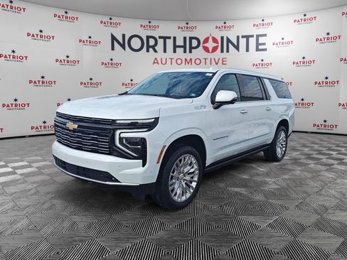 New 2026 Chevrolet Suburban High Country image 2