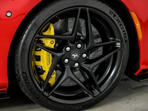 Used 2022 Ferrari F8 Tributo RWD image 17