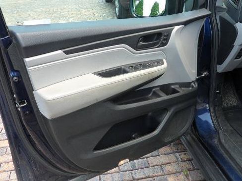 Used 2019 Honda Odyssey EX-L image 18