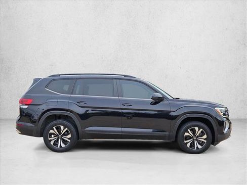 Used 2024 Volkswagen Atlas SE FWD image 4