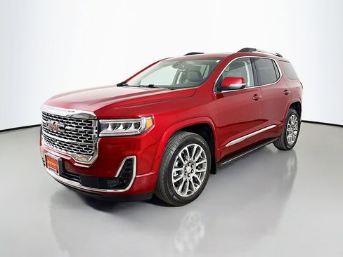 Used 2023 GMC Acadia Denali w/ Denali Ultimate Package image 3