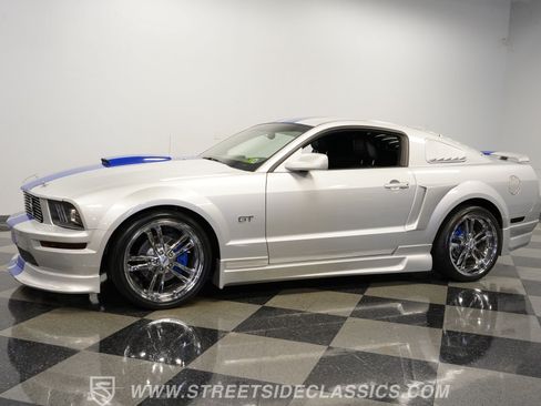 Used 2007 Ford Mustang GT RWD image 7