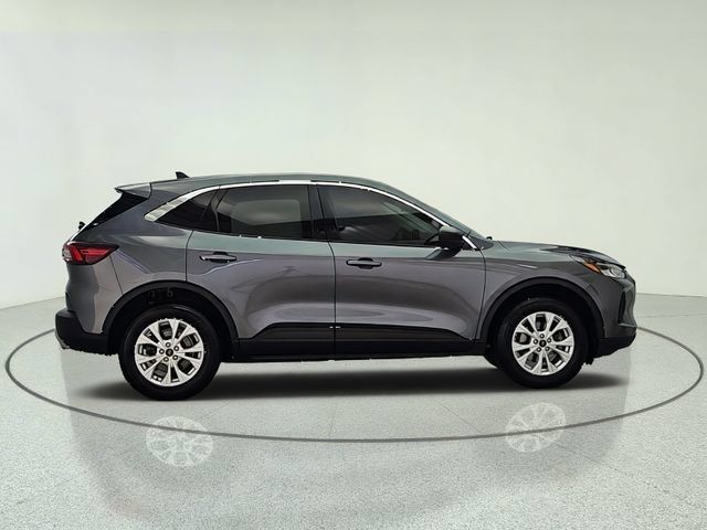 Used 2023 Ford Escape Active AWD/4WD image 7