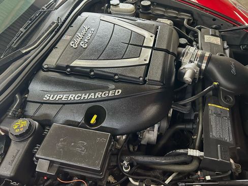 Used 2005 Chevrolet Corvette Convertible w/ Preferred Equipment Group RWD image 16