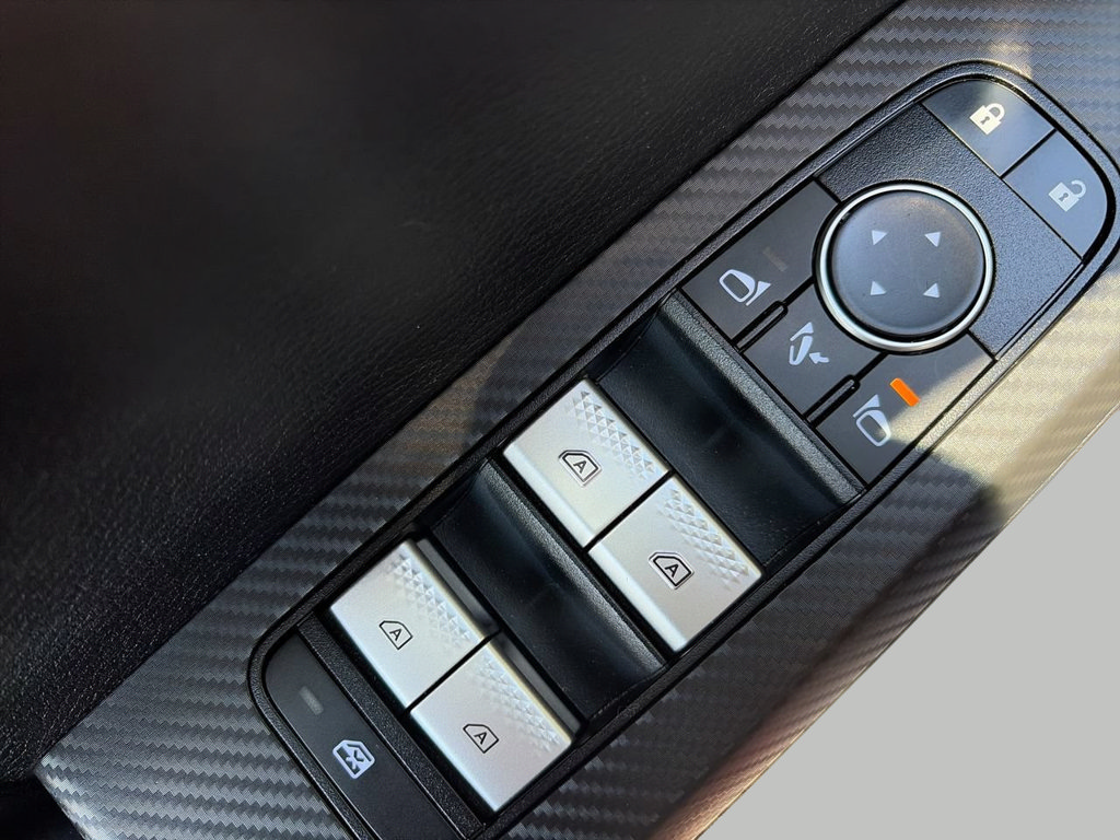 Used 2024 Mitsubishi Outlander SE Black Edition AWD/4WD image 19