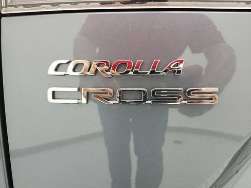 Used 2026 Toyota Corolla Cross XLE FWD image 24