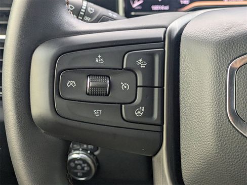 Used 2024 GMC Sierra 2500 AT4 image 27